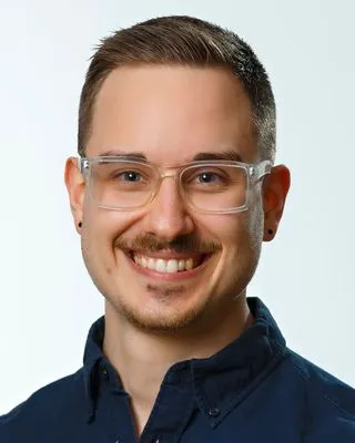 Victor Wakarchuk, MSW RSW RCC — therapist based in Toronto